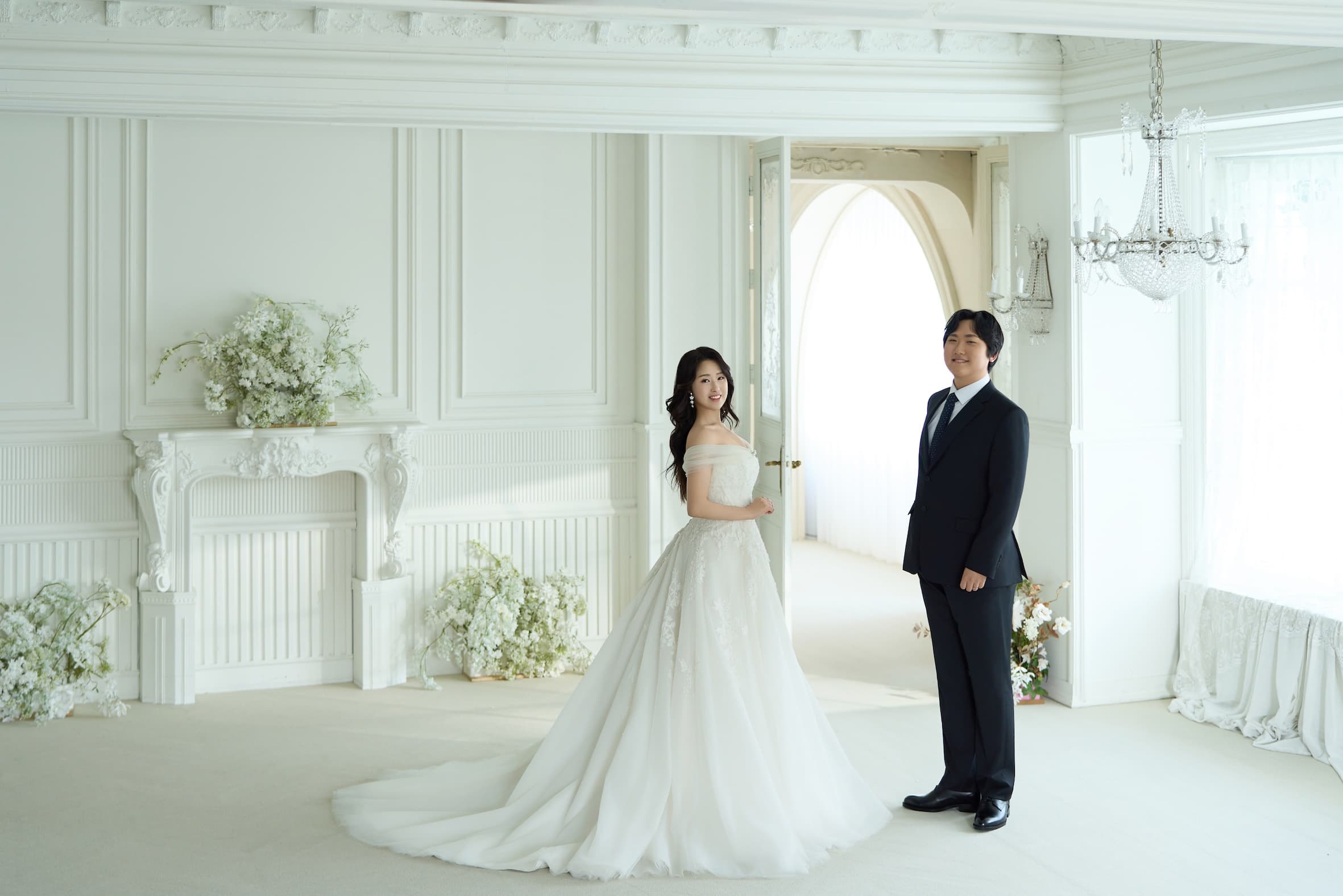 수줍은 태수와 지영입니다.